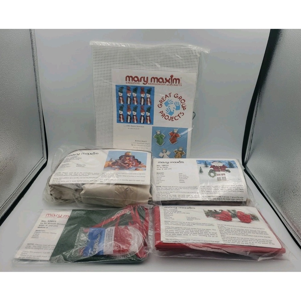 Mary Maxim Craft Kits Lot 5 YOYO Santa Cardinal Light‎ Bulb Turkey Angel Wreath